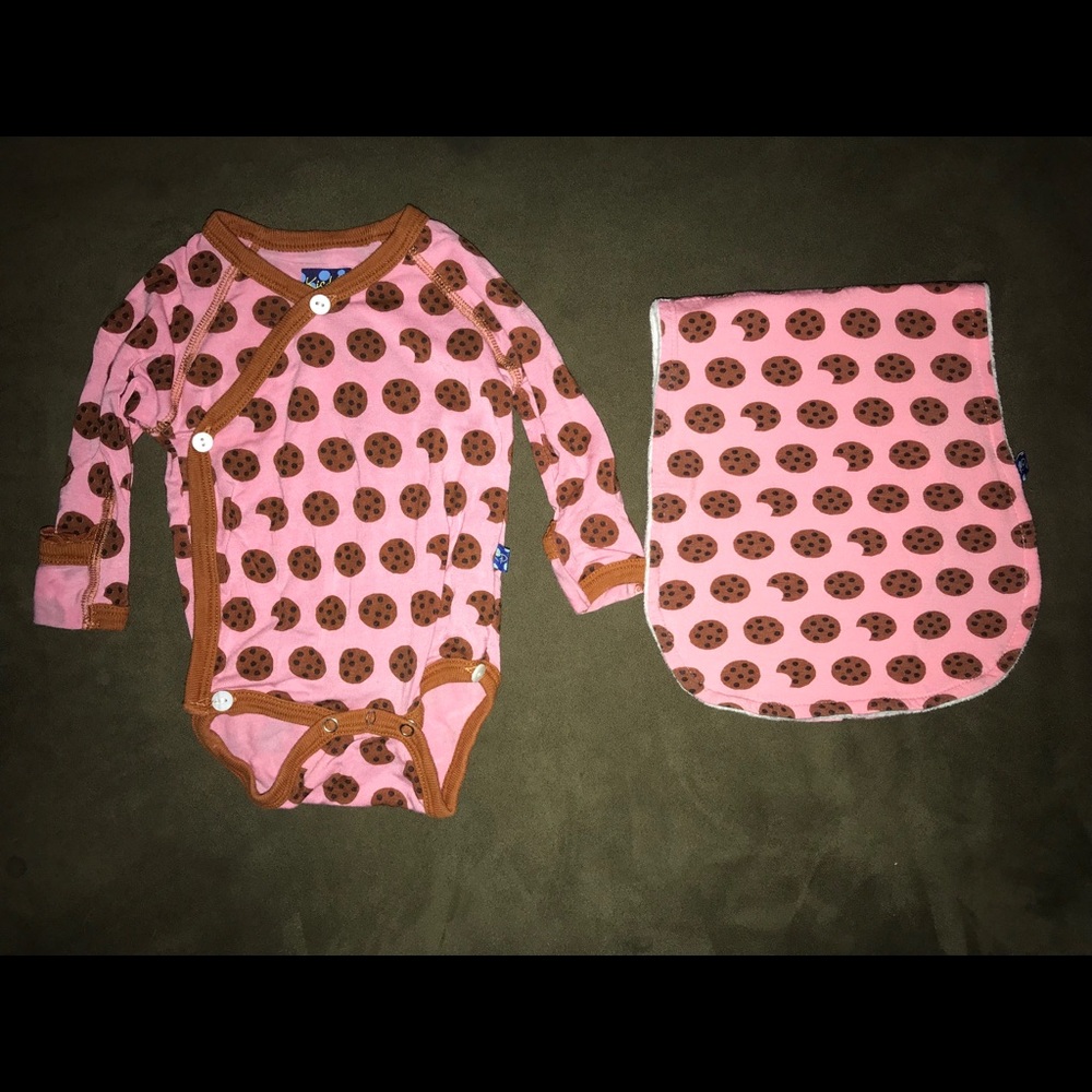 Kickee pants Nb Onesie & burp cloth